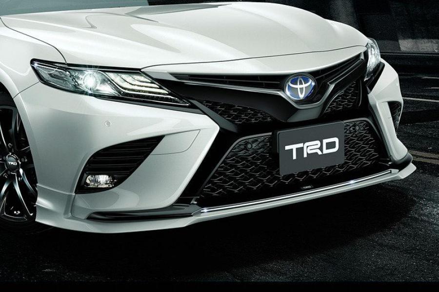 Детали экстерьера Toyota Camry Hybrid by TRD 2018 года  (JP) (фото 3 из 11)